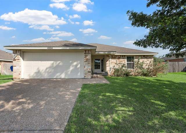 Property at 2004 Sabine, Waco, TX 76708, 3 beds, 2 baths