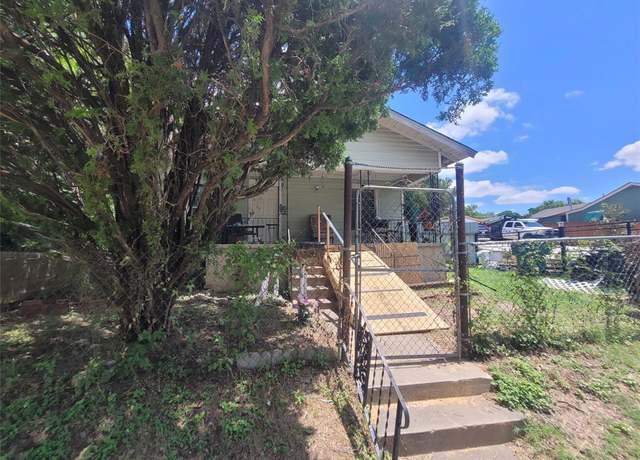 Property at 2514 NW 26th St, Fort Worth, TX 76106, 3 beds, 2 baths