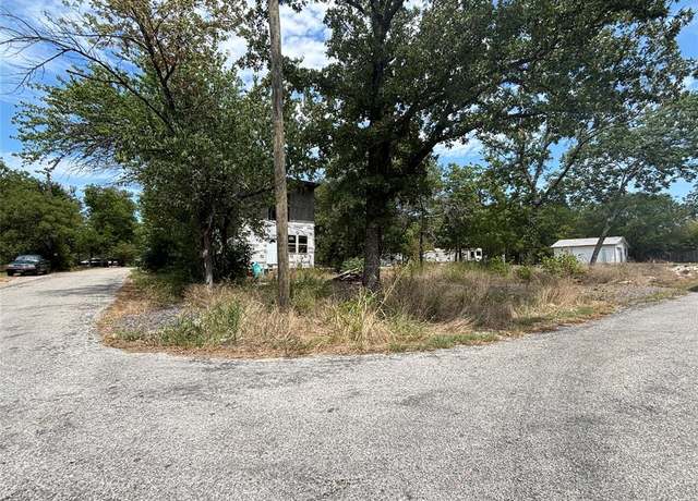 Property at 82 Sweetgum St, Denison, TX 75020
