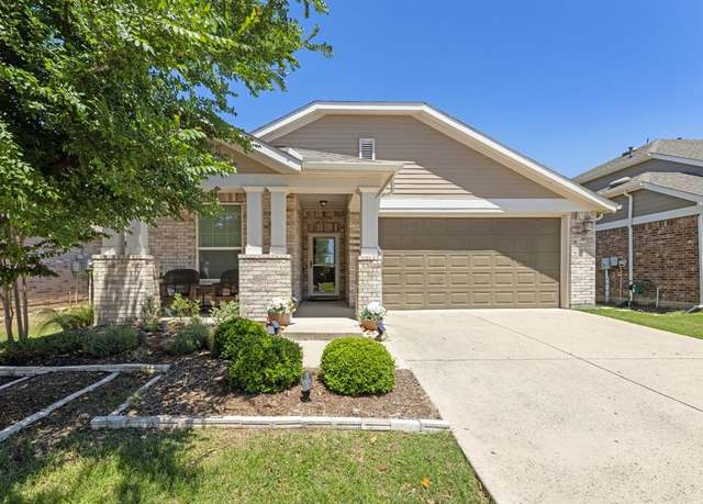 Property at 525 Smokebrush St, Celina, TX 75009, 3 beds, 2 baths