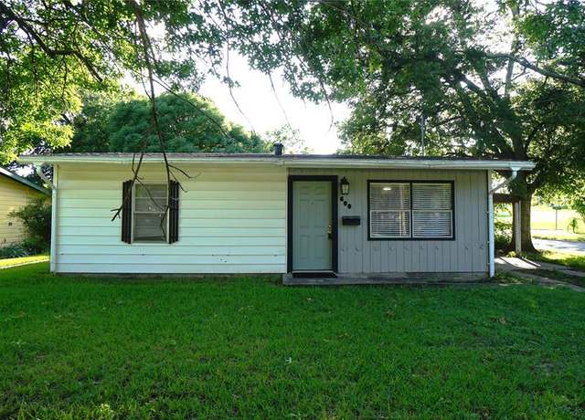 Property at 600 S Contemporary Dr, Sherman, TX 75092, 2 beds, 1 bath