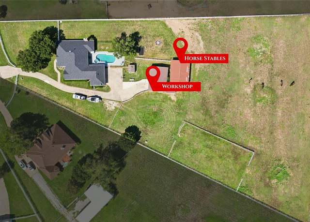 Property at 800 Round Hill Rd, Fort Worth, TX 76131, 4 beds, 2.5 baths