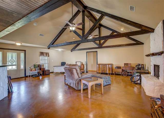 Property at 143 Rs County Road 1412, Point, TX 75472, 3 beds, 3 baths