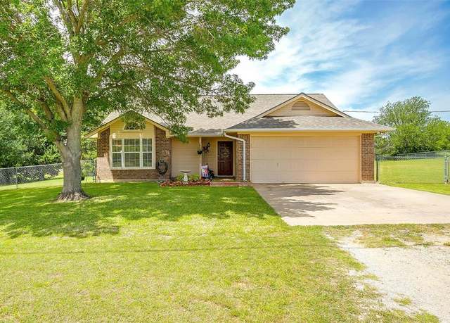 Property at 12511 Liberty School Rd, Azle, TX 76020, 3 beds, 2 baths