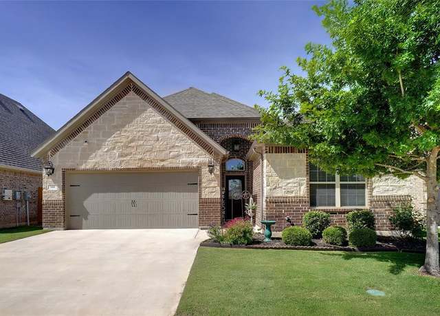 Property at 144 Spring Run Dr, Decatur, TX 76234, 3 beds, 2 baths
