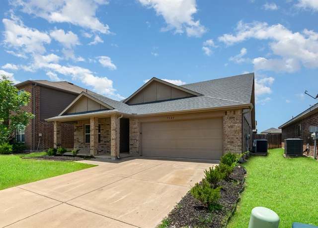 Property at 7521 Captain Ln, Fort Worth, TX 76179, 4 beds, 3 baths