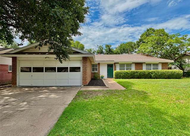 Property at 2607 Norwood Ln, Arlington, TX 76013, 3 beds, 2 baths