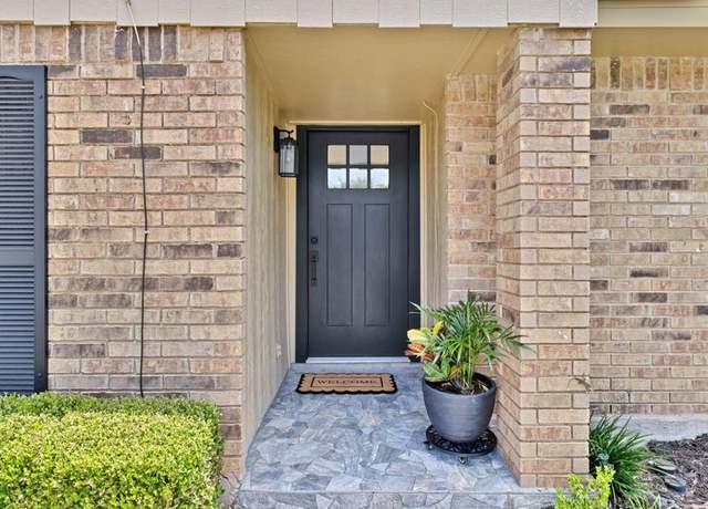 Property at 5836 Sidewinder Trl, Fort Worth, TX 76131, 2 beds, 1 bath