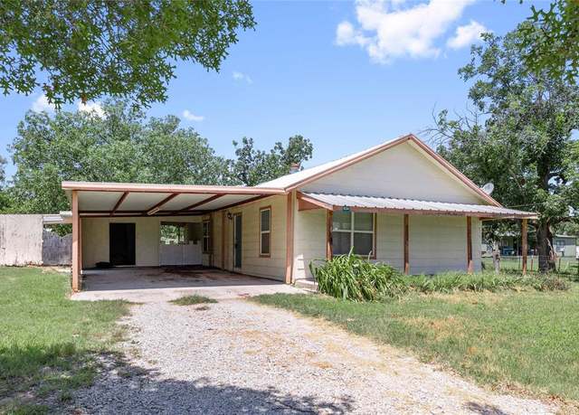 Property at 624 S Comanche Dr, De Leon, TX 76444, 2 beds, 1 bath