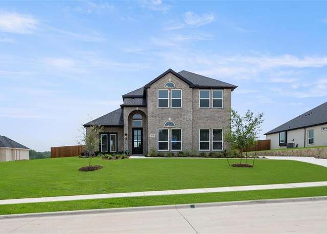 Property at 1128 Willow Lake Dr, Desoto, TX 75115, 5 beds, 3.5 baths