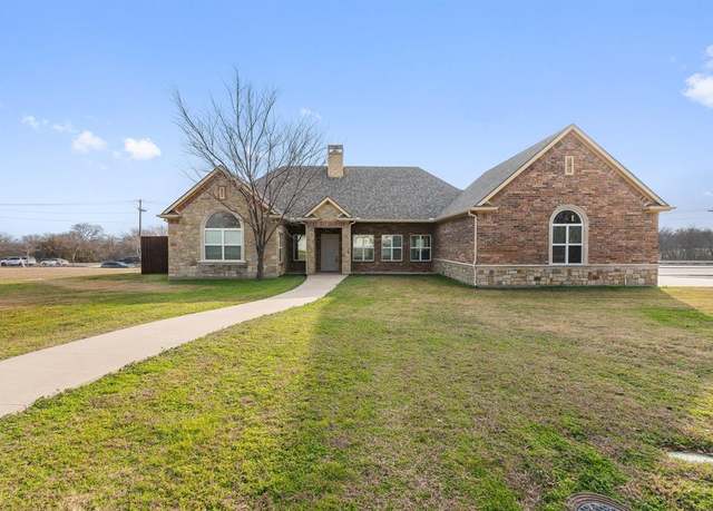 Property at 1522 Hillcrest Dr, Little Elm, TX 75068, 3 beds, 2.5 baths