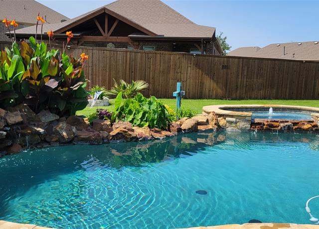 Property at 630 Warner Dr, Anna, TX 75409, 4 beds, 3 baths