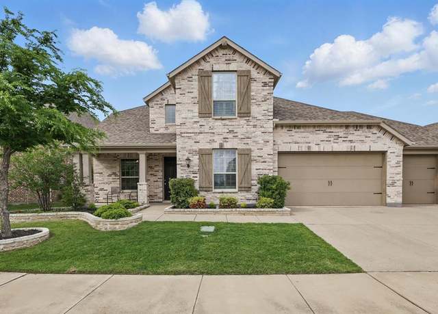 Property at 813 Glen Crossing Dr, Celina, TX 75009, 4 beds, 3 baths