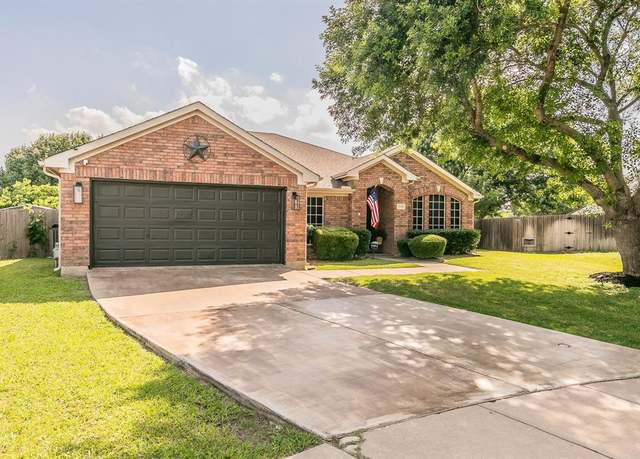 Property at 4408 Ashbury Ln, Mansfield, TX 76063, 3 beds, 2 baths