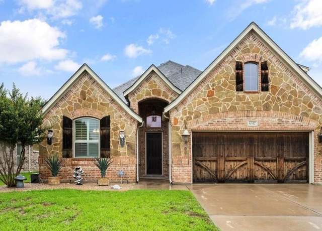 Property at 8312 Teja Trl, Benbrook, TX 76126, 3 beds, 2.5 baths