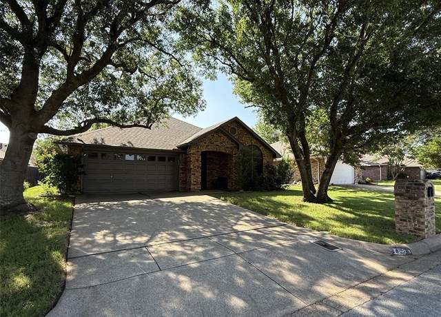 Property at 7609 Harmony Dr, Fort Worth, TX 76133, 3 beds, 2 baths