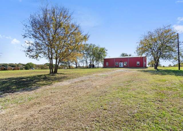 Property at 138 Slaterock Rd, Ennis, TX 75119, 3 beds, 2 baths