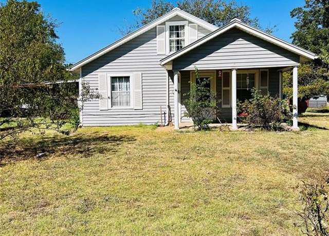 Property at 7155 Farm Road 1499, Sumner, TX 75486, 2 beds, 1.5 baths