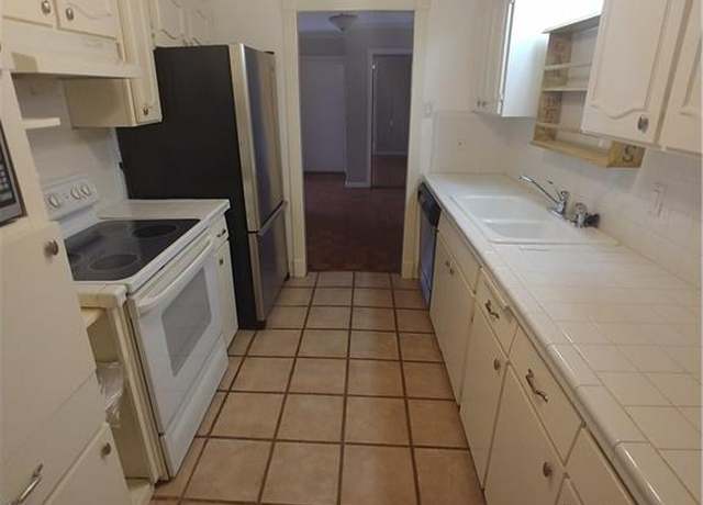 Property at 7700 Meadow Park Dr #116, Dallas, TX 75230, 1 bed, 1 bath