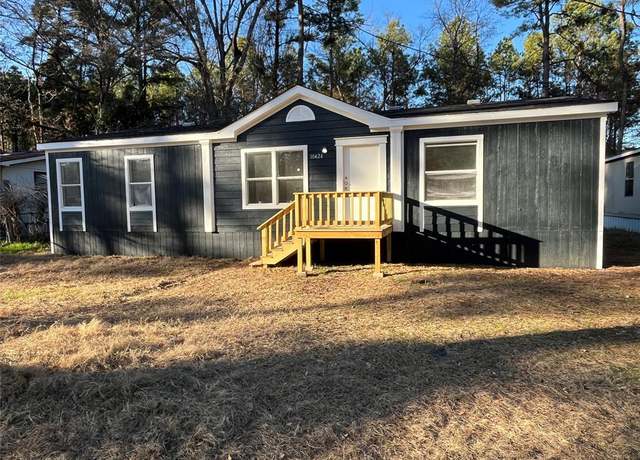 Property at 10424 Paradise Cir, Chandler, TX 75758, 3 beds, 2 baths
