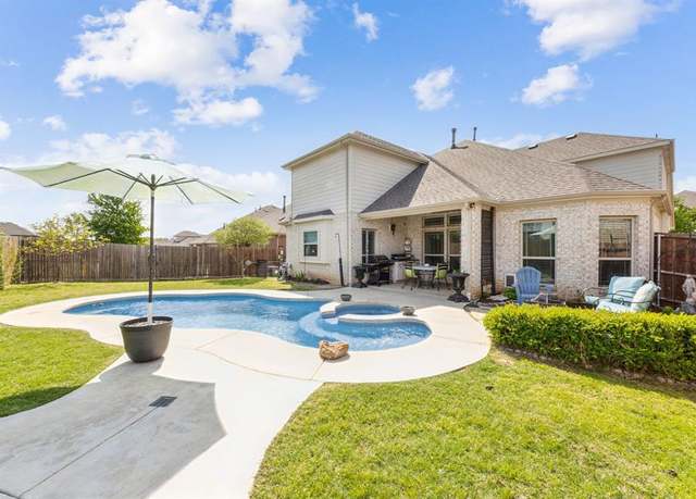 Property at 1313 Hodge St, Mckinney, TX 75071, 4 beds, 4 baths