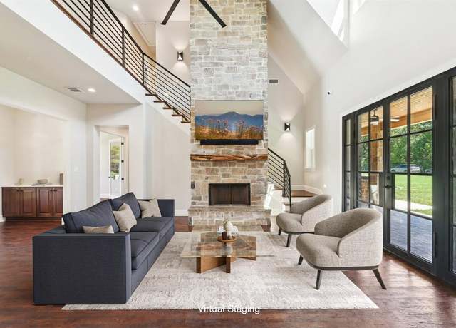 Property at 115 Palo Blanco St, Mabank, TX 75156, 4 beds, 4 baths