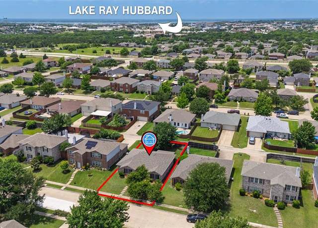Property at 1458 Foxwood Ln, Rockwall, TX 75032, 3 beds, 2 baths