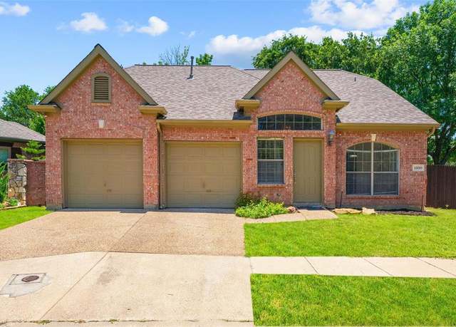 Property at 1800 Hyde Park Ct, Flower Mound, TX 75028, 3 beds, 2.5 baths