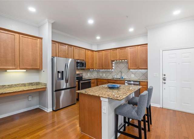 Property at 800 E 15th St #202, Plano, TX 75074, 2 beds, 2 baths