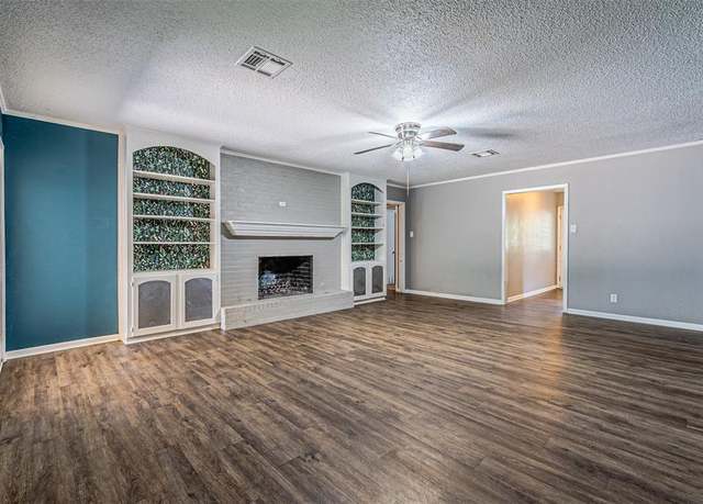 Property at 200 S Birch St, Van, TX 75790, 4 beds, 2.5 baths