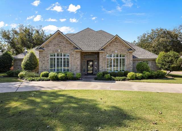 Property at 7413 Ravenswood Rd, Granbury, TX 76049, 4 beds, 3 baths