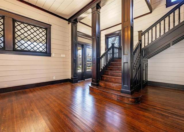 Property at 407 E Franklin St, Hillsboro, TX 76645, 4 beds, 2.5 baths