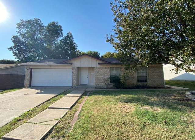 Property at 1514 Hanover Dr, Arlington, TX 76014, 3 beds, 2 baths