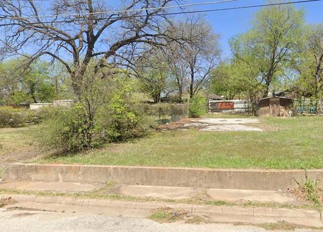 Property at 2915 Lasalle St, Fort Worth, TX 76111