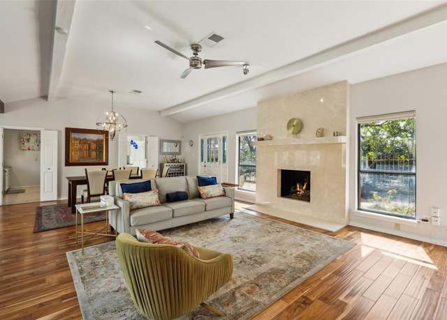 Property at 1207 Middlebrook Pl, Dallas, TX 75208, 3 beds, 3 baths