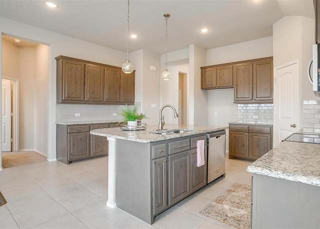 Property at 6328 Red Cliff Dr, Fort Worth, TX 76179, 3 beds, 2 baths