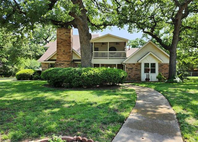 Property at 3616 Lynchburg Dr, Corinth, TX 76208, 4 beds, 3 baths