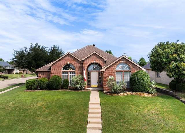 Property at 3001 Firewheel Dr, Rockwall, TX 75032, 3 beds, 2 baths
