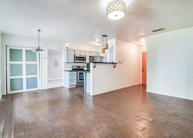 Property at 219 Lynn St, Royse City, TX 75189, 4 beds, 2.5 baths
