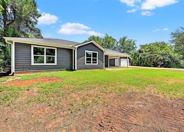 Property at 401 Graves Cir, Pottsboro, TX 75076, 3 beds, 2 baths