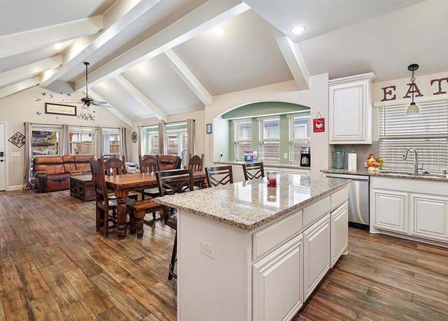 Property at 1709 George Ln, Little Elm, TX 75068, 4 beds, 3 baths