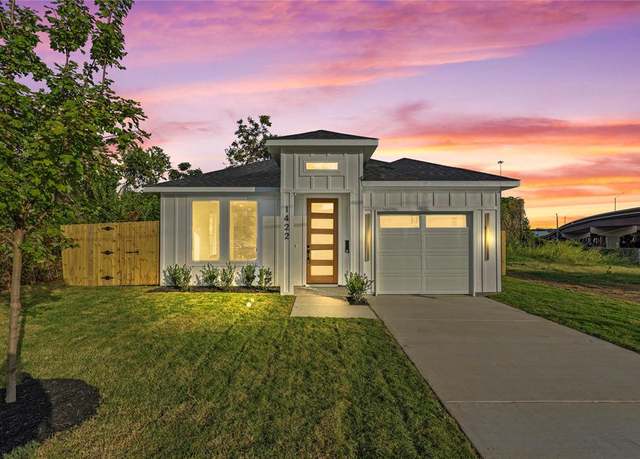 Property at 1422 Mcdonald Ave, Dallas, TX 75215, 3 beds, 2 baths