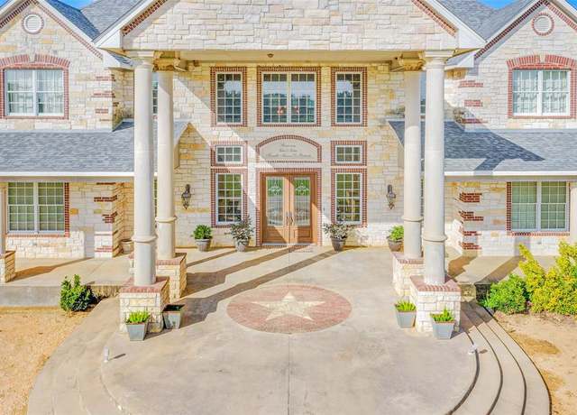 Property at 6220 Interstate Highway 30 E, Sulphur Springs, TX 75482, 4 beds, 4.5 baths