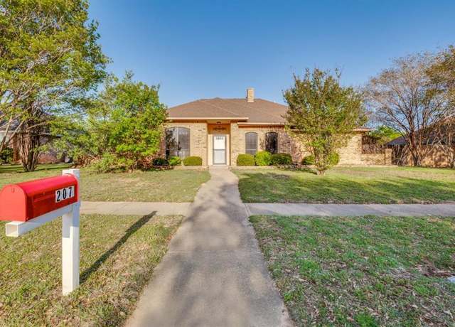 Property at 207 Brian Way, Red Oak, TX 75154, 3 beds, 2 baths