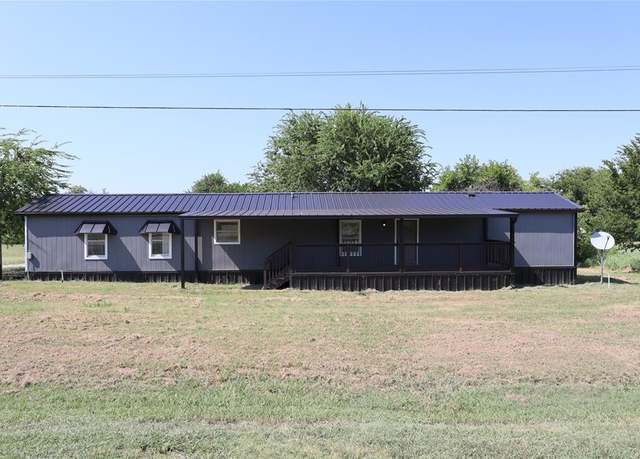Property at 5520 Baron Dr, Joshua, TX 76058, 3 beds, 2 baths