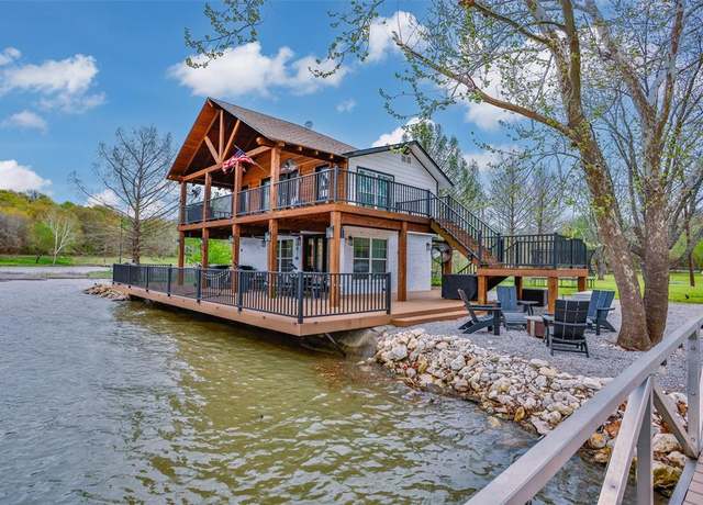 Property at 1597 Chaparral Dr, Gainesville, TX 76240, 2 beds, 2 baths