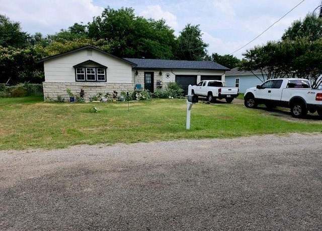Property at 1503 Lands End St, Granbury, TX 76048, 2 beds, 1 bath