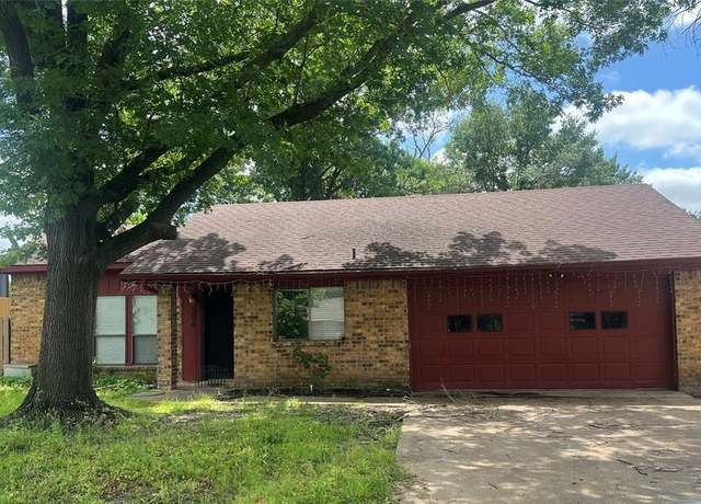 Property at 506 Charles Ln, Terrell, TX 75160, 3 beds, 2 baths