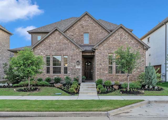 Property at 12751 Royal Oaks Ln, Farmers Branch, TX 75234, 4 beds, 3.5 baths