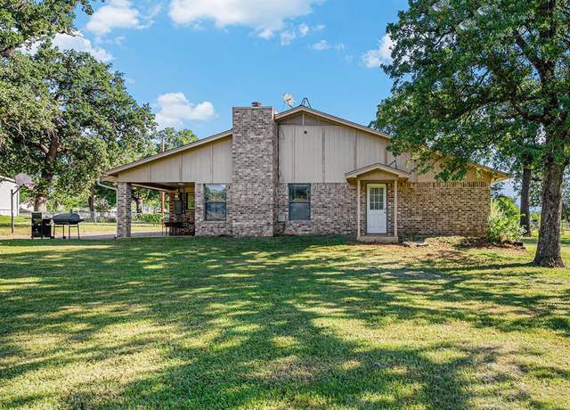 Property at 108 Gloria Dr, Springtown, TX 76082, 4 beds, 2 baths